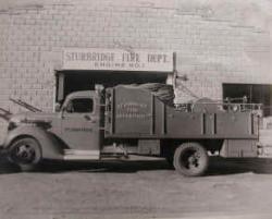 Stake-bodied fire engine